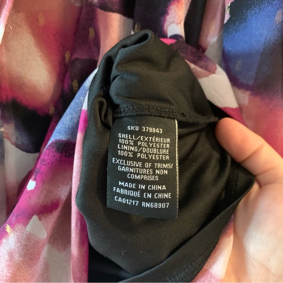 Le Chateau Printed Cold Shoulder Ruffle Blouse - Picture 7 of 9